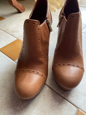 Shoes like new, size 41