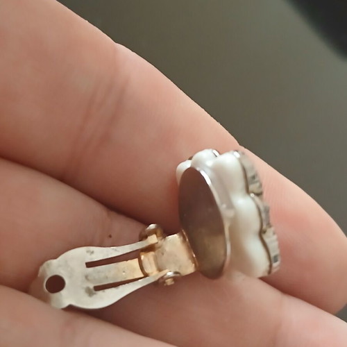 Vintage clips light luxury like new