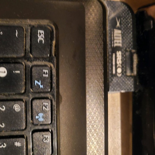 Asus laptop μεταχειρισμένο με i5, 8GB RAM, SSD 250GB, χωρίς τροφοδοτικό