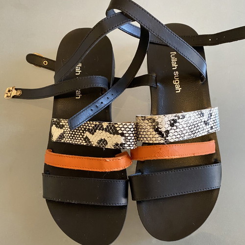 Fullah Sugah sandals like new, size 35, multicolor and black