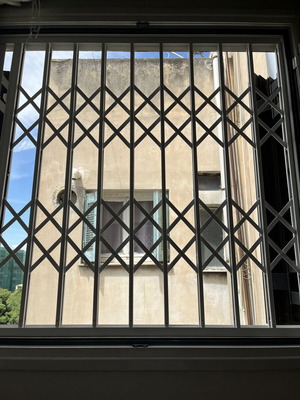 Πτυσσόμενο κάγκελο ασφαλείας 124,5 πλάτος επί 122 ύψος, λευκό, σαν καινούργιο