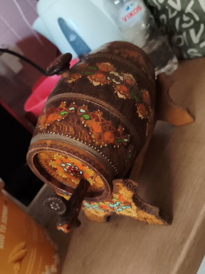 Decorative wooden barrel like new, 12x22x18 cm