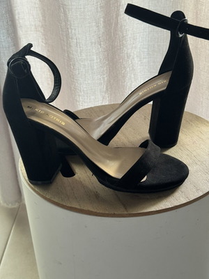 Makis Kotris sandals size 37 like new, black platform