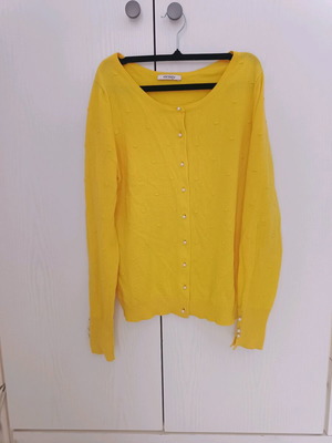 Lemoni cardigan with pearl buttons like new, yellow, size S