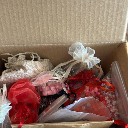 Diy jewelry kit with beads like new