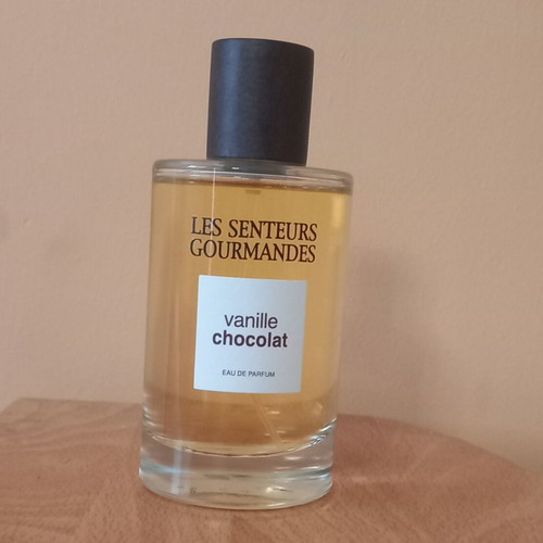 Vanille Chocolat Les Senteurs Gourmandes perfume 100ml like new