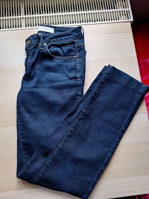 Jean Zara blue jeans like new, size S / 36 / 8