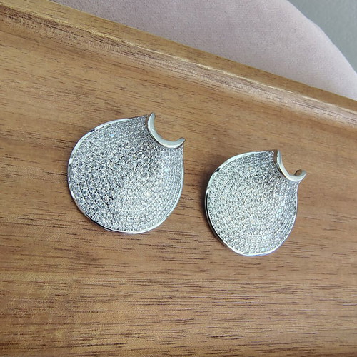 Silver plated earrings with zircon stones