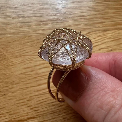 14K Gold Ring like new with pink quartz