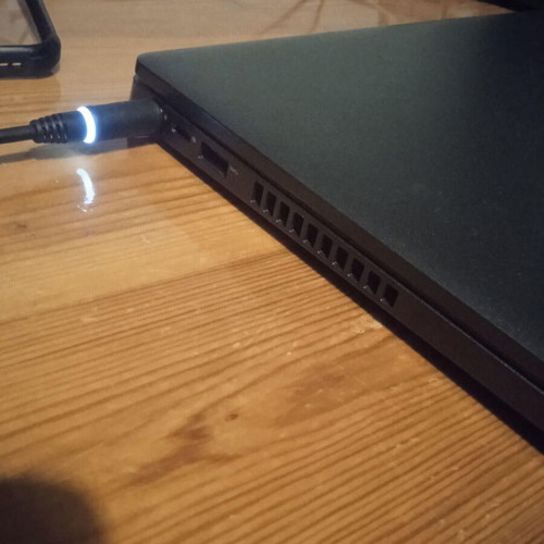 Dell Latitude 5400 laptop like new with Windows 11