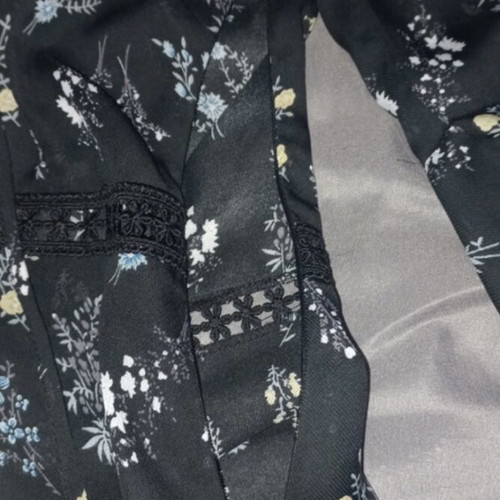 Floral blouse used with lace and back opening