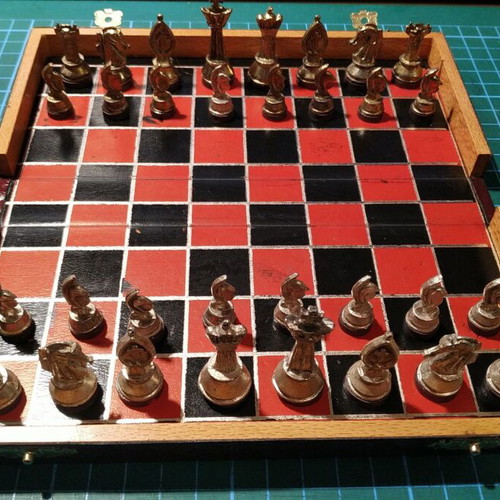 Pampers Chess Set 1981 used, collectible metal pieces
