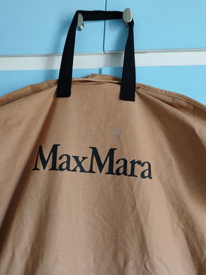 Max Mara θήκη αποθήκευσης ρούχων, 140 x 60 εκ.