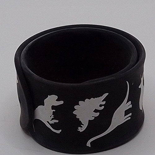 Children's strap bracelet dinosaur like new