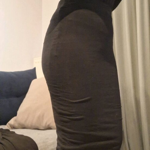 Nosmall pack of 4 skirts like new
