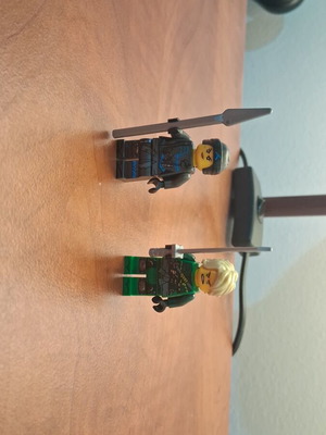 LEGO Ninjago figures pack: Lloyd & Nya Season 9 Hunted