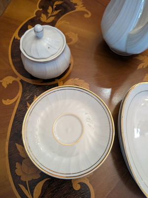Porcelain serving set Eschenbach like new
