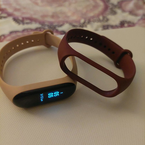 Xiaomi Mi Band 3 Activity Tracker with 2 Silicone Straps new