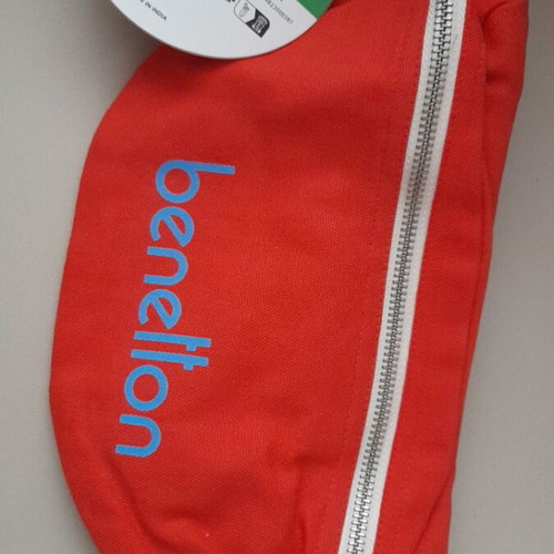 Τσαντάκι μέσης Benetton καινούργιο, κόκκινο, cotton 100%
