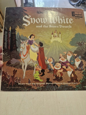 Walt Disney's Snow White and the Seven Dwarfs LP употребяван саундтрак