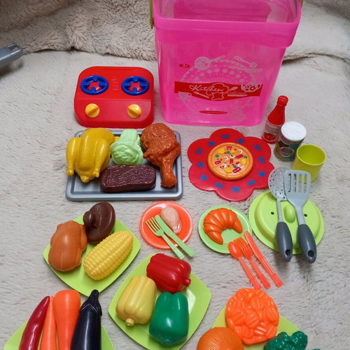 Cooking outfit and kitchen toys used, for ages 8-10