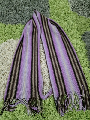 Ballantyne luxury cashmere scarf with fringe new, purple-brown