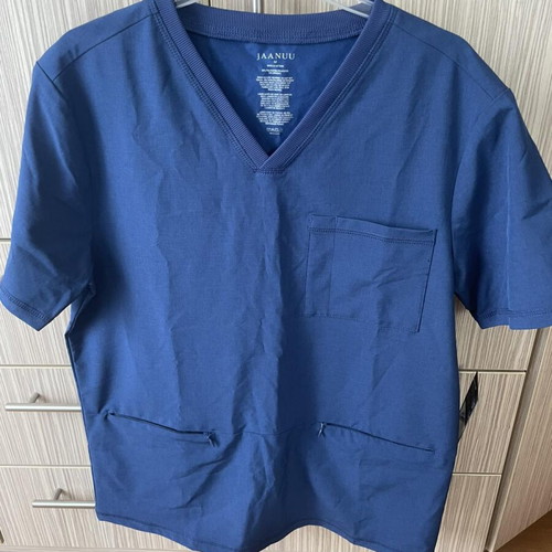 Jaanuu medical scrub top new, size M