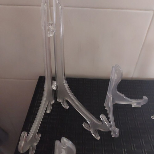 Transparent plastic stands for tabletop decorations, pack of 5