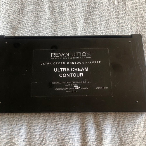Revolution Ultra Cream Contour palette 8 colors used