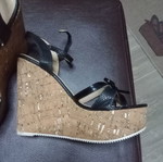 GoGo Shoes platform sandals size 37 black in excellent condition