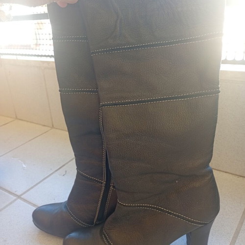 Vintage leather knee-high boots size 38, like new