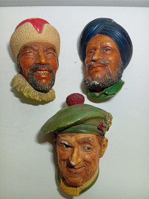 Bossons vintage chalkware heads set of 3, used