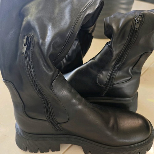 Zara over-the-knee boots no. 40 like new, black faux leather