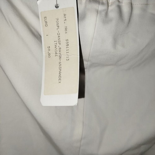 Italian white pants M new with small tears