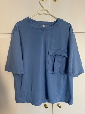 Μπλουζάκι μπλε κοντομάνικο σαν καινούργιο, one size με τσεπάκι