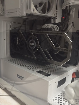 Palit GeForce RTX 3070 GamingPro 8GB graphics card used