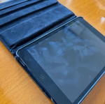 Apple iPad μοντέλο 1432 σαν καινούργιο με θήκη