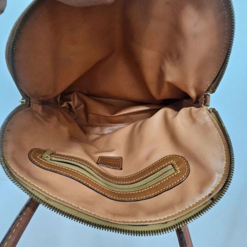 Alviero Martini 1a Classe handbag like new, brown
