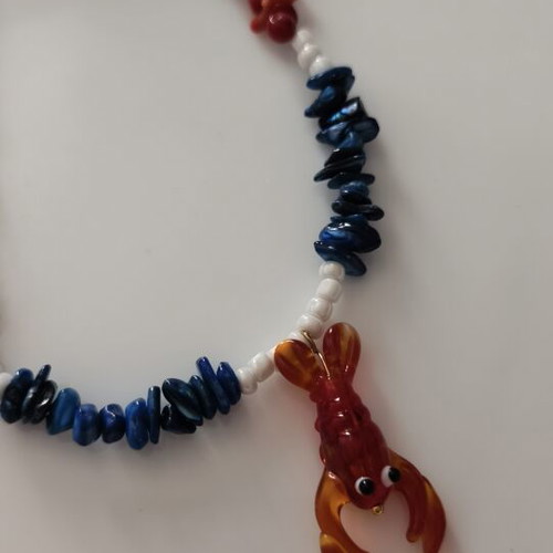 Necklace with Murano lobster and shell chips