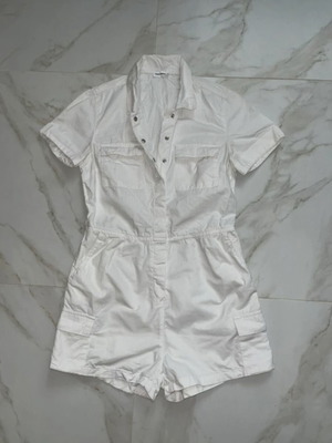 White one-piece shorts romper like new, size L