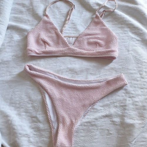 Bikini set pink large size like new, soft textured fabric