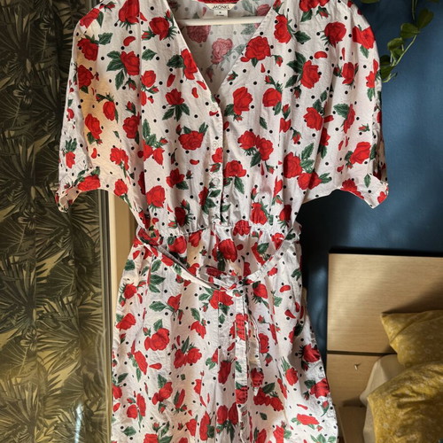 Monki Floral Romance Romper like new, white with red roses