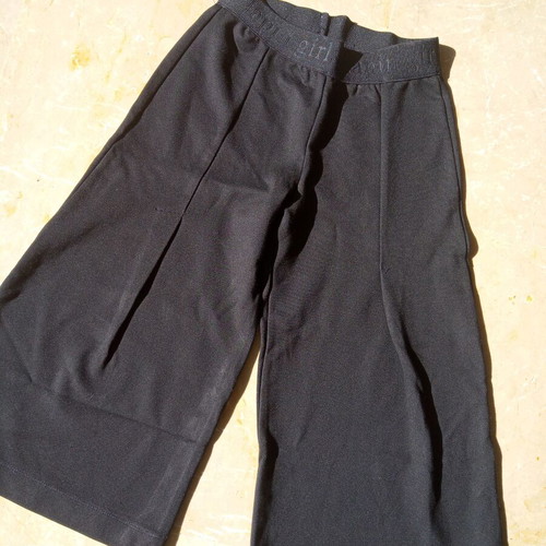 Lapin House girl pants size 8 used, black