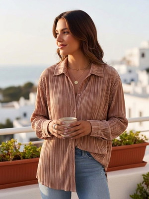 Pleated Bebe PLUS shirt camel size S like new