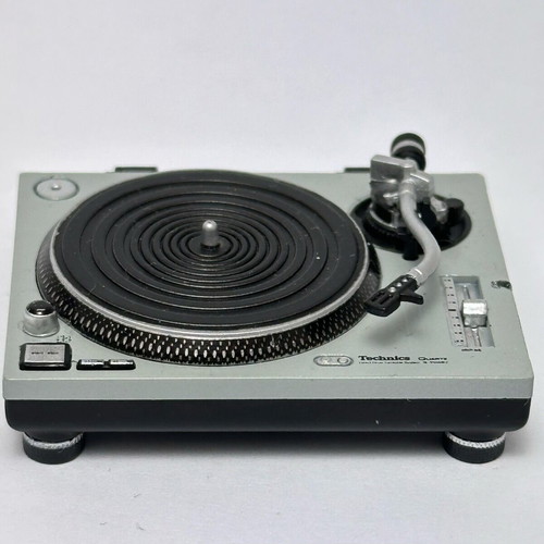Technics SL-1200 MK2 miniature turntable with cover, no needle