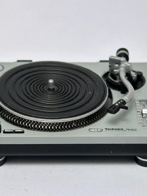 Technics SL-1200 MK2 miniature turntable with cover, no needle
