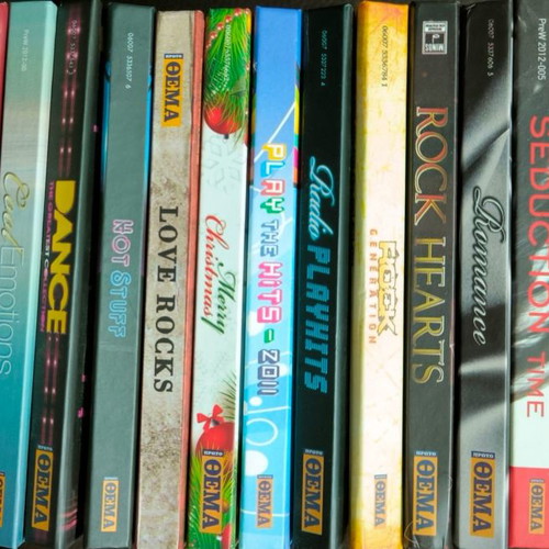 CD collections like new with 3-4 CDs each