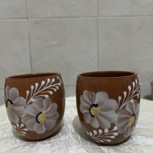 Ceramic decorative cups like new with painting, set of 2