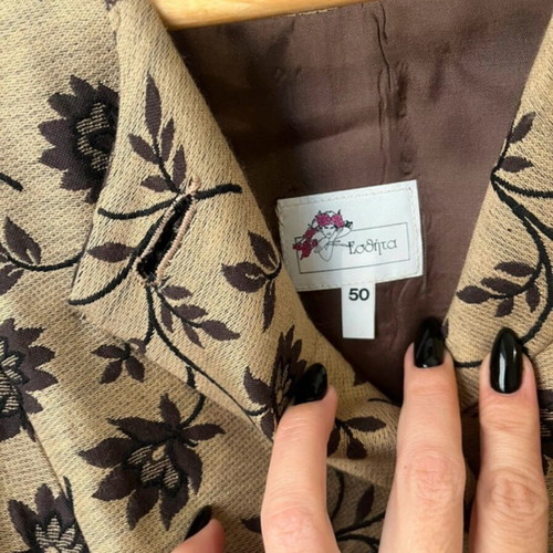 Tailored suit set beige-brown size 50 like new