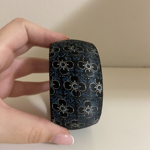 Black bracelet with patterns new